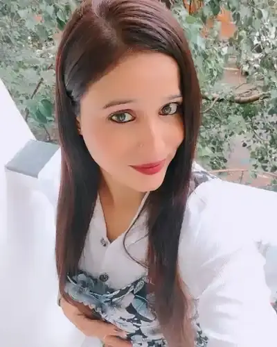 Call Girls in Khora